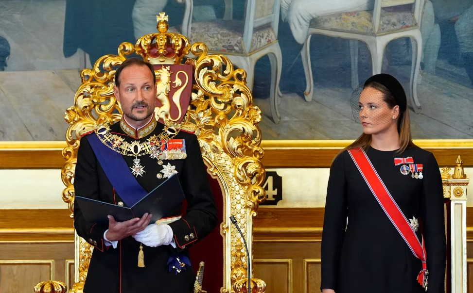 Tân Nhà vua Na Uy Haakon VIII tuyên thệ trước Quốc hội